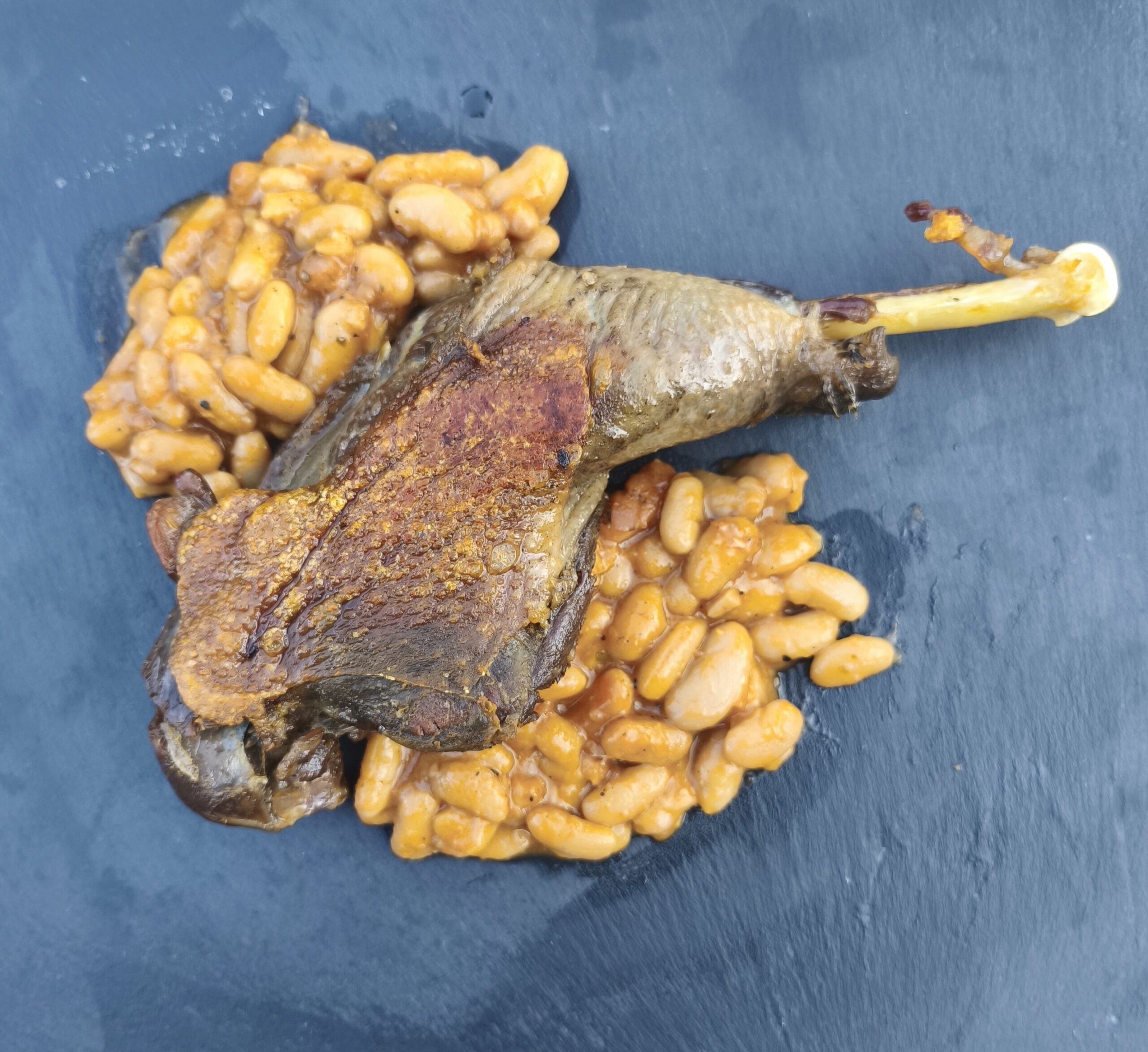 CUISSE DE PINTADE CONFITE